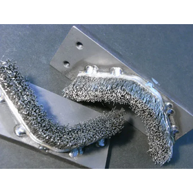 曲げ加工｜チャンネルブラシは加工できます