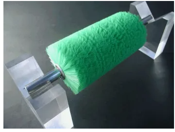 【食品業界向け】ベルトコンベヤ用 ロールブラシ（ベルトクリーナ）