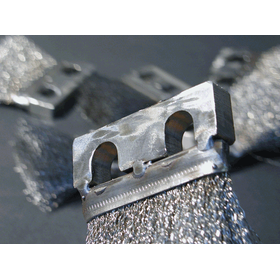 ワイヤの直線ブラシ