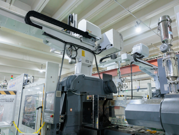 多種多様な原料に対応可能な成形技術と生産体制