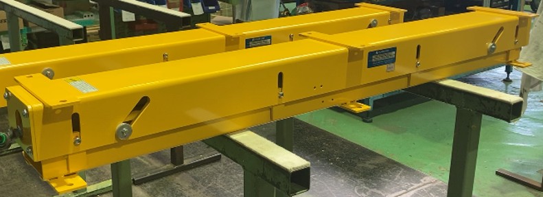 【建機製造向け】上昇時の偏荷重を抑える「リンク式パワーベース」