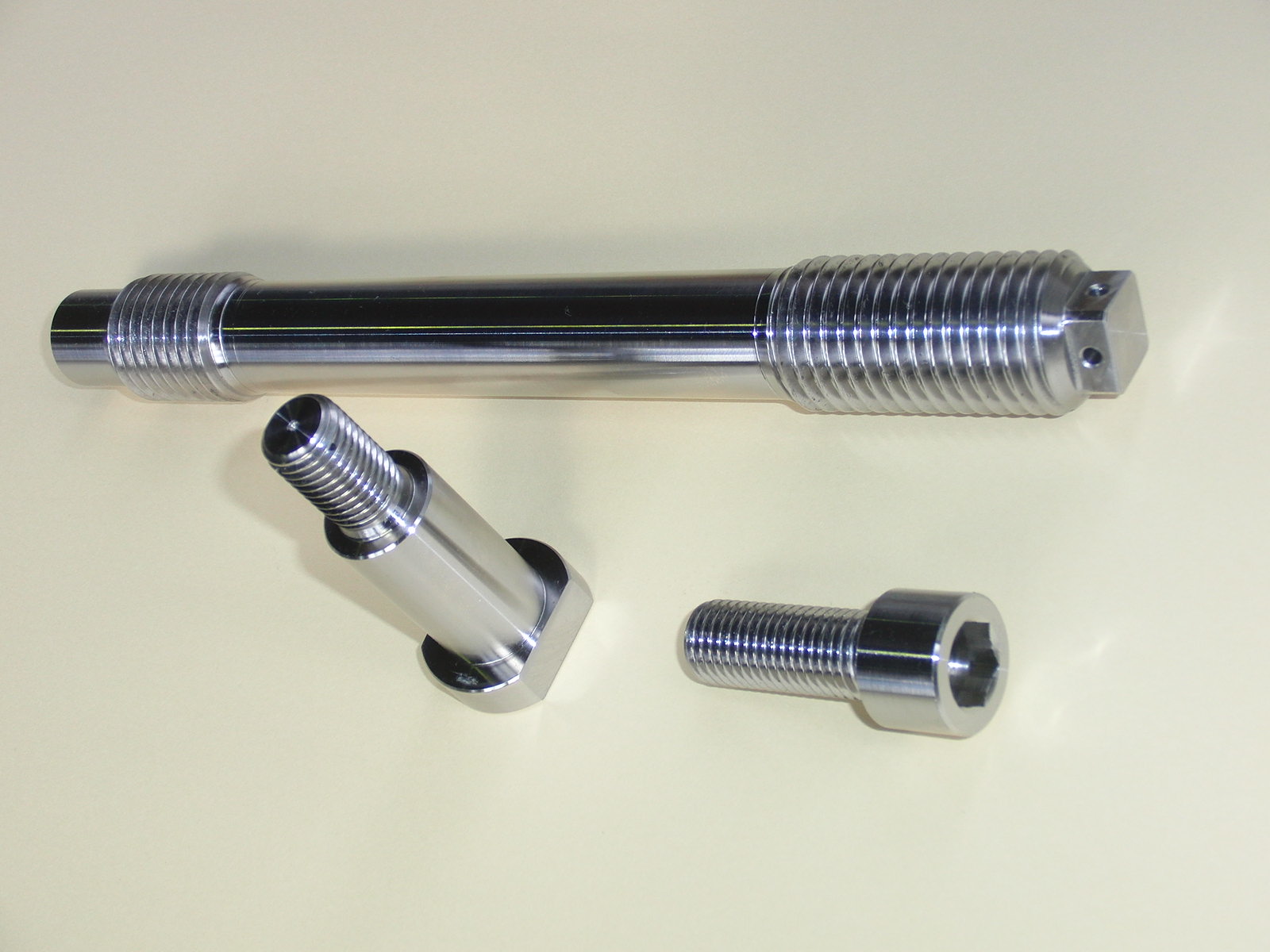 金属精密機械加工サービス