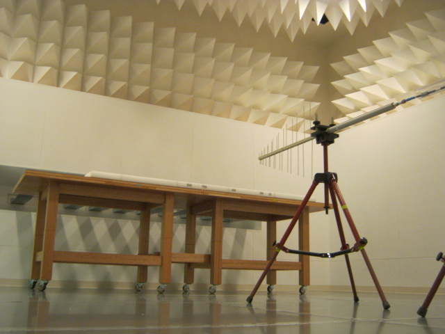 車載電子機器ＥＭＣ試験