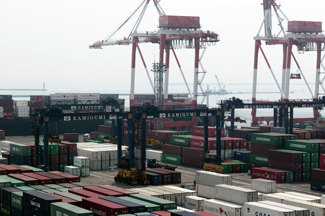 港湾運送サービス