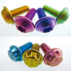 超軽量チタンボルト『レースマシン用チタン合金ボルト』