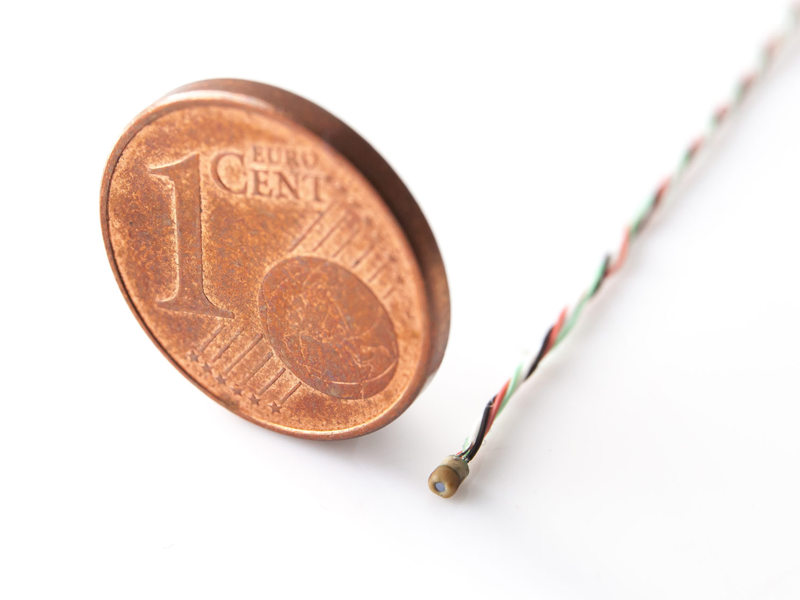 SENSORADE 超小型非定常圧力センサー φ 1.2mm