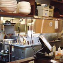 【安震アジャスター 地震対策例 】　飲食テナント