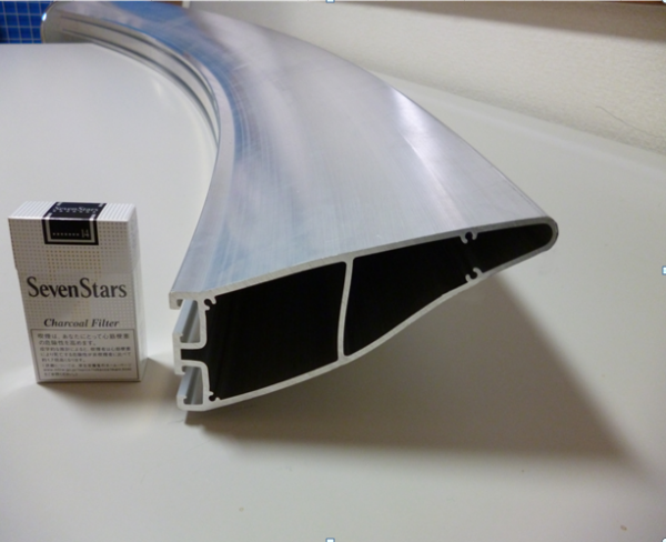 アルミ形材アール曲げ加工品