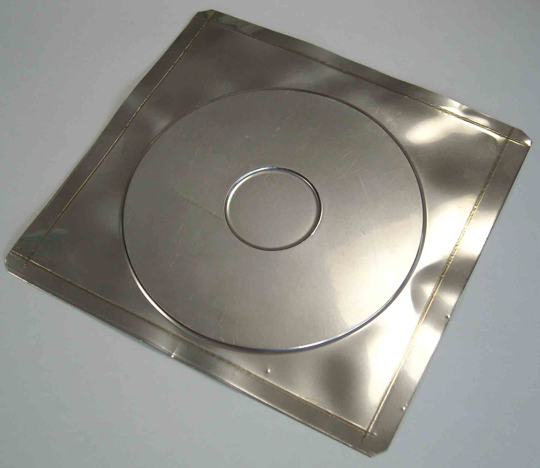 新素材・異種金属に！金属カプセル真空封止シーム溶接機 | 三起工業