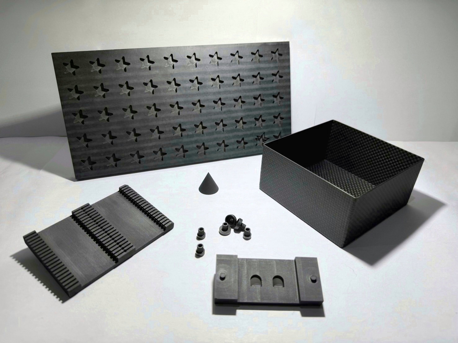 【自動車・金型向け】精密加工グラファイト製品