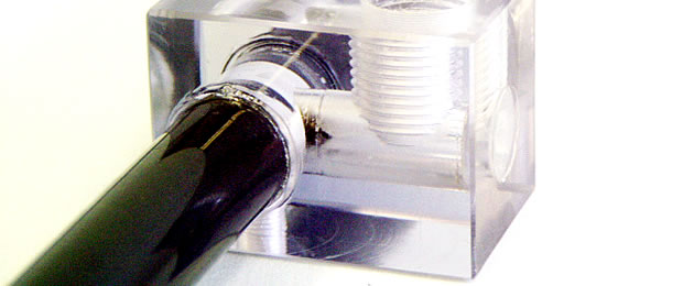 プラスチック切削加工サービス