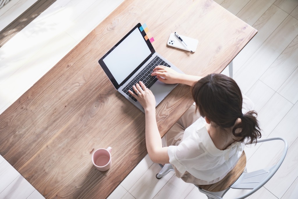 【Webコラム４】「ユーザー体験」のオンラ  イン化のポイント