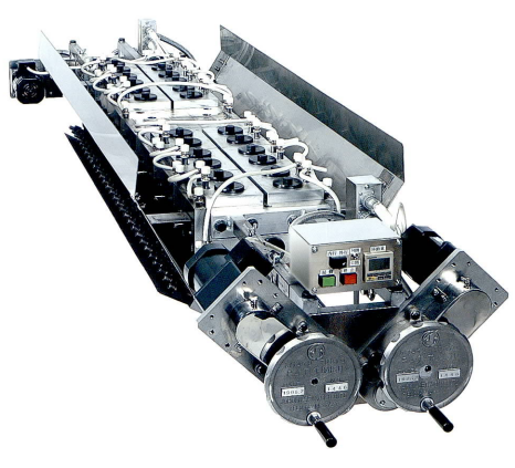 共押出ラミネート用　マルチマニホールドTダイ