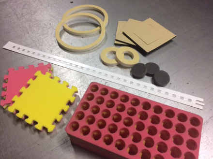 ウレタン・スポンジ　裁断、抜き打ち加工サービス