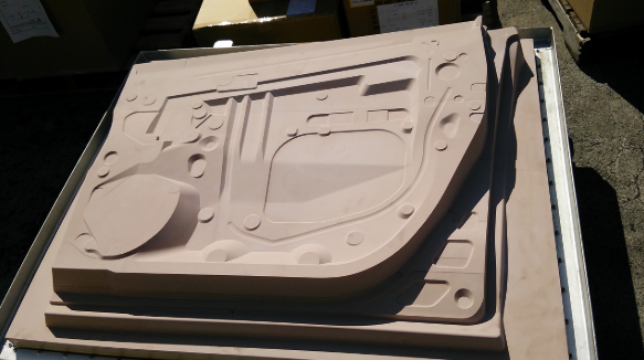 【航空/宇宙機器】素材『CFRP（炭素強化繊維プラスチック）』