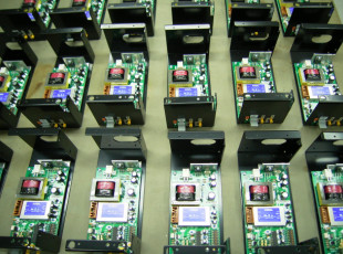 ソフトウェア　設計・開発サービス