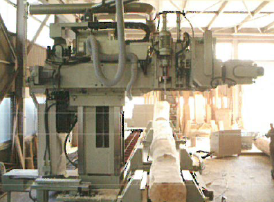 加工機『丸太加工機』