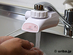 後付け自動水栓 らくらく自動水栓ピタップ