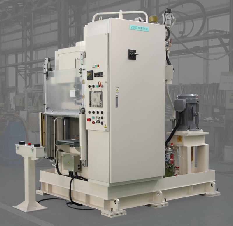 熱成形プレス機