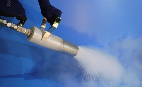 雪状ドライアイス簡易発生装置『スノーホーン』