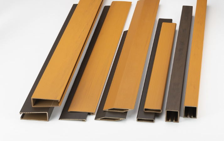 【製品事例】硬質木粉入りASA+発泡ABS