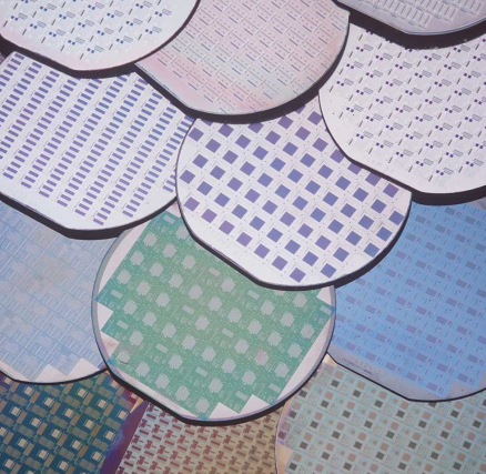 ウェハーサービス