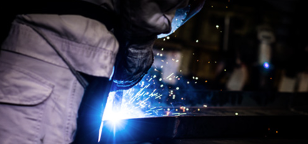 建築・工業鋼材　加工サービス