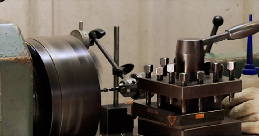 紙・不織布加工機械・産業機械　設計・製造サービス