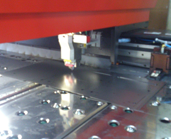 金属加工サービス