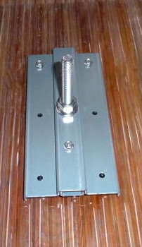 トタン向け・太陽光発電パネル取付用金具「楽々トタン金具」