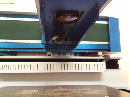 イズミレーザー株式会社　レーザー加工技術のご紹介