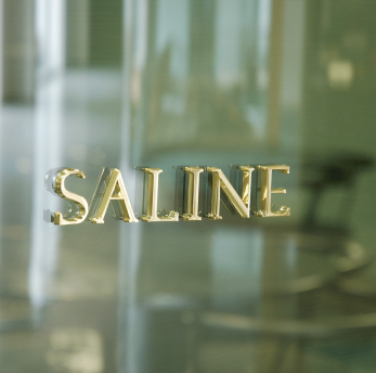 樹脂文字『輝弥（かぐや）』