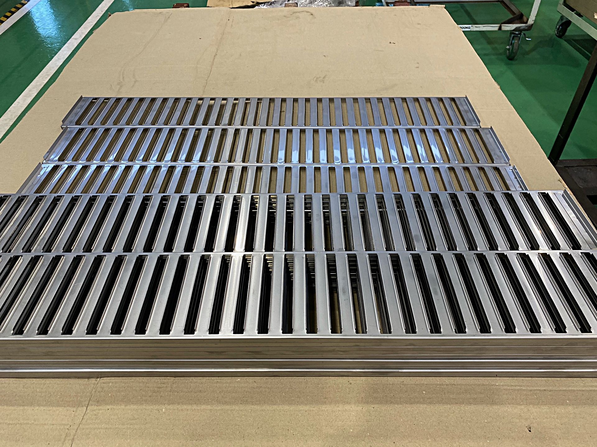 jax　1104545天板金網コーキング セラミック付金網 ケニス 金網/三脚 【通販モノタロウ】