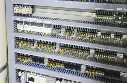 薬品化学工場　施工サービス