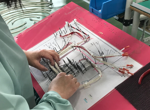 板金加工～塗装処理～機械部品組み立てまで一貫生産可能