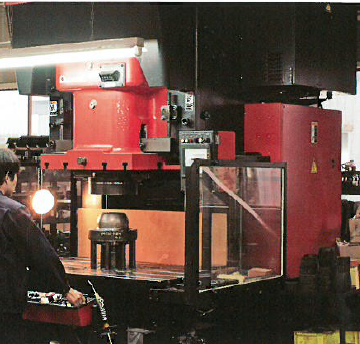 有限会社渋木プレス工業所  事業紹介