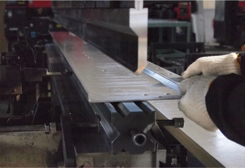 中厚物　板金加工サービス