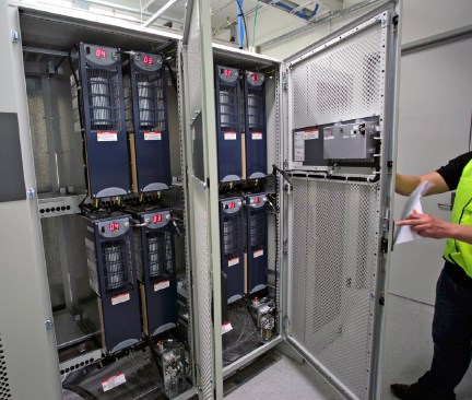 無停電電源装置(UPS) SANUPS E11A 山洋電気製 山洋工業 | イプロス