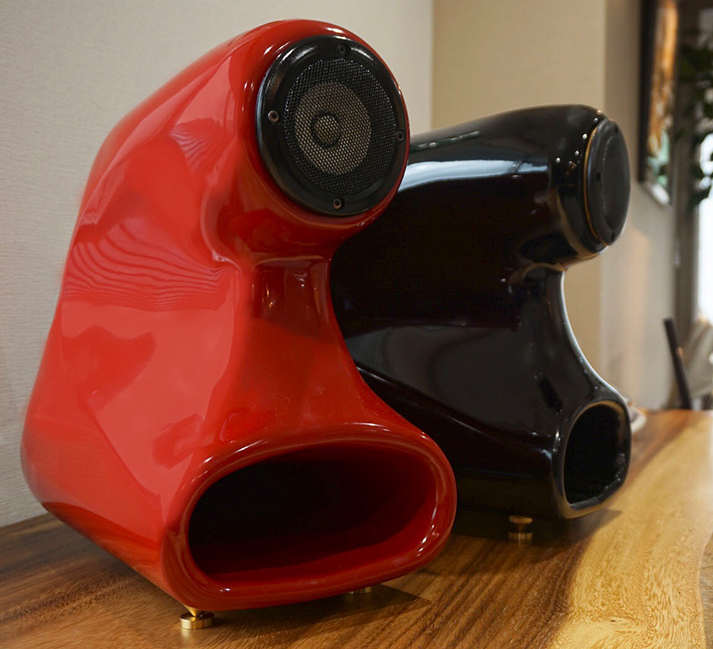 原音再生バックロードホーン・スピーカーシステム『響華』