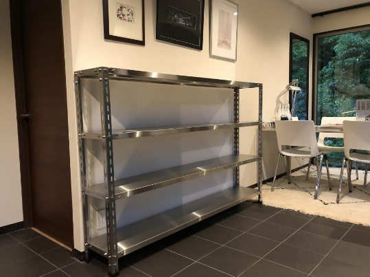 【スチールラック導入事例】おしゃれな本棚として活用