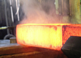 特殊鋼の熱間鍛造サービス