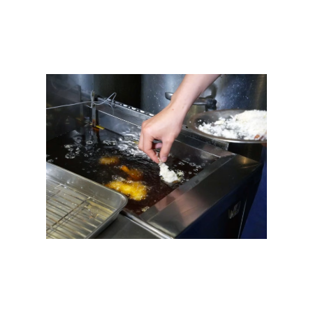 洋食 パリス.png