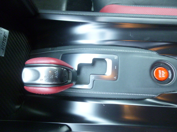 自動車用品　受託製造サービス