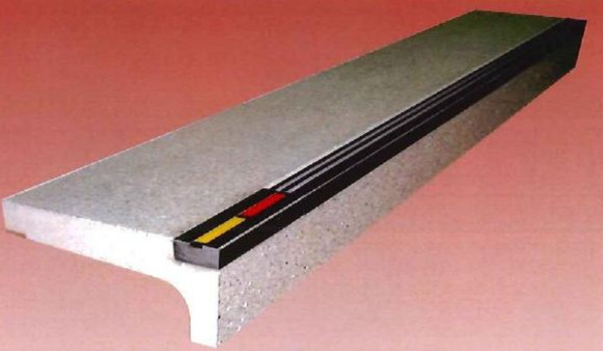 弱視者対策階段ブロック『KCS-5型』