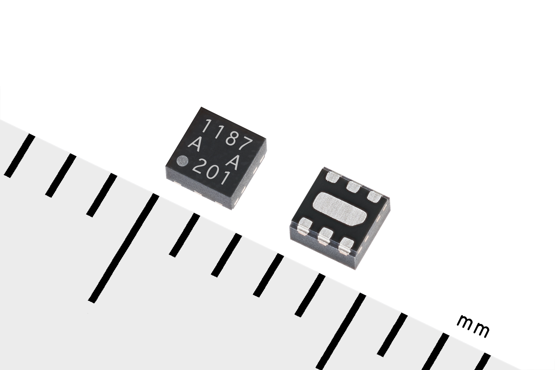 GNSS高利得LNA NJG1187A-A