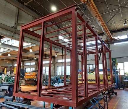 『トレーラーハウスの骨組み』9月ベスト製品