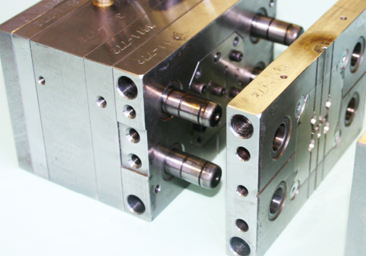 【超精密　  金型製作】用途別カスタマイズ、オーダーメイド可！