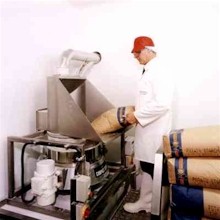 集塵機と接続可能！粉じん対策にオススメの振動ふるい！