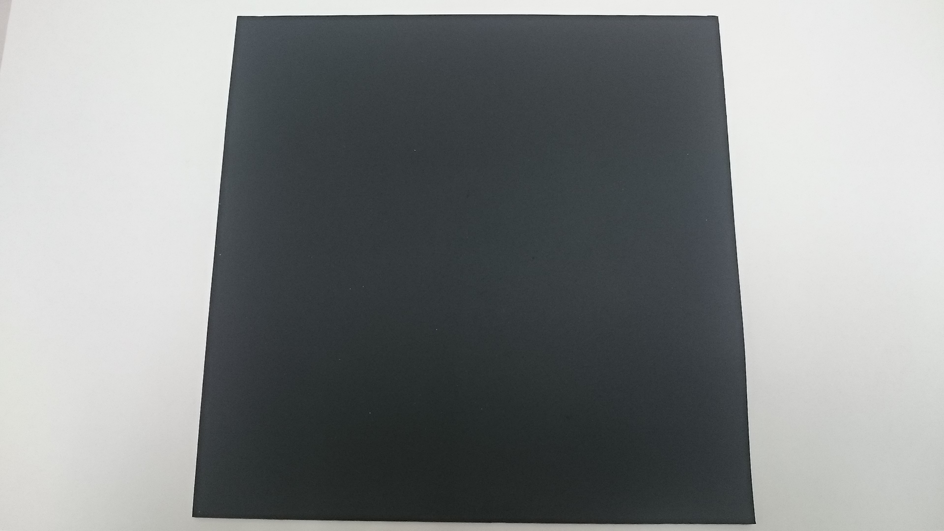 導電性シリコーンゴムシート（硬さ５０°厚み２mm）