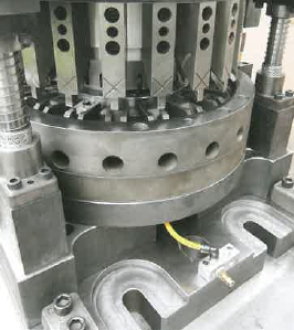 自動車用プレス金型　設計・製作サービス